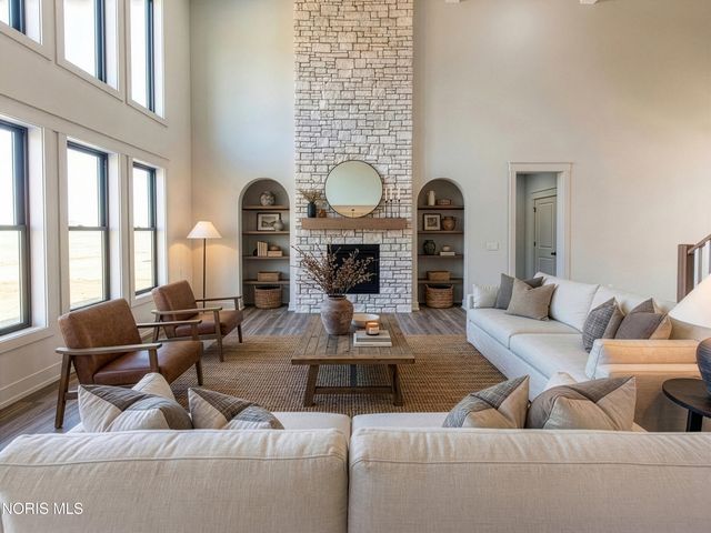 9420 Kimball, Sylvania, OH 43560