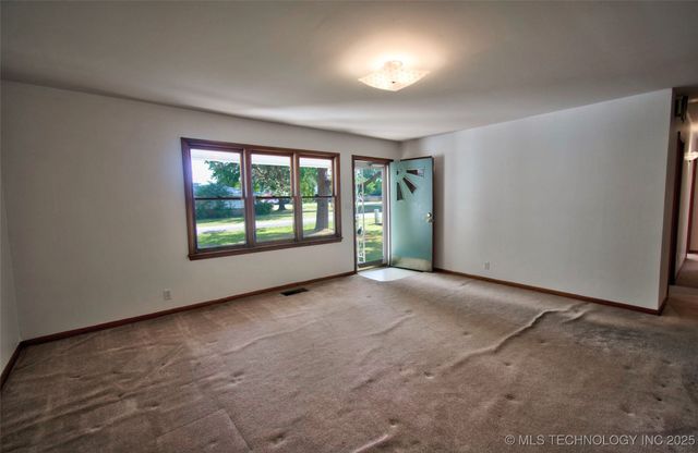 604 Spring, Checotah, OK 74426