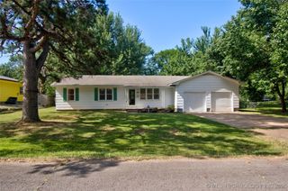 604 Spring, Checotah, OK 74426