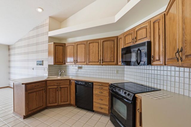 8710 E Boardwalk Ln, Spokane, WA 99212