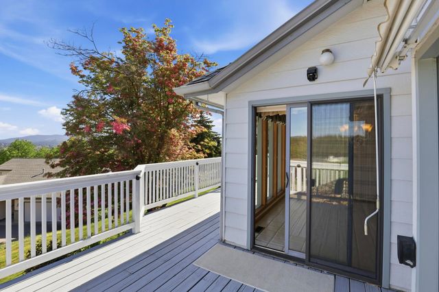 8710 E Boardwalk Ln, Spokane, WA 99212