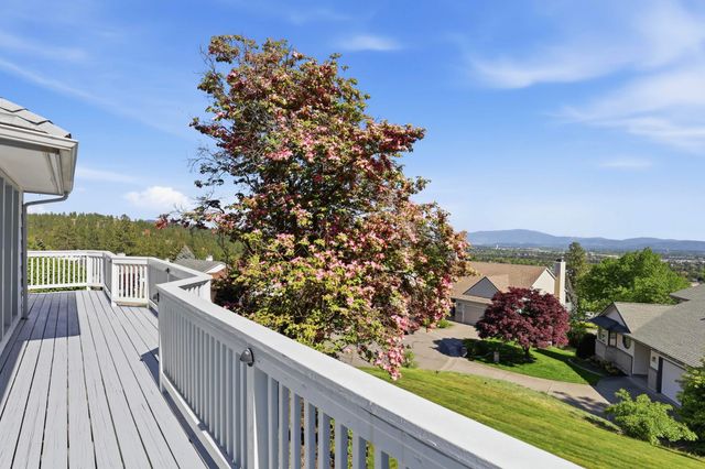8710 E Boardwalk Ln, Spokane, WA 99212