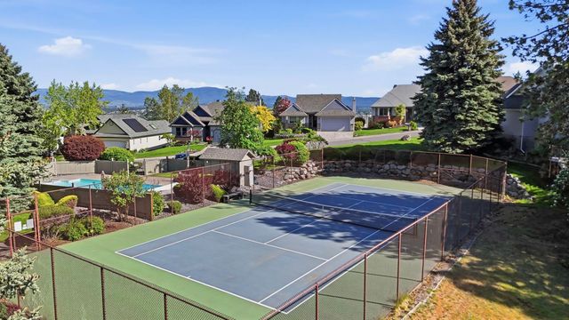 8710 E Boardwalk Ln, Spokane, WA 99212