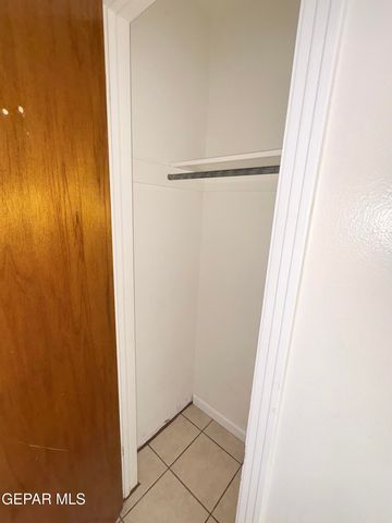 9406 Montgomery Drive, El Paso, TX 79924