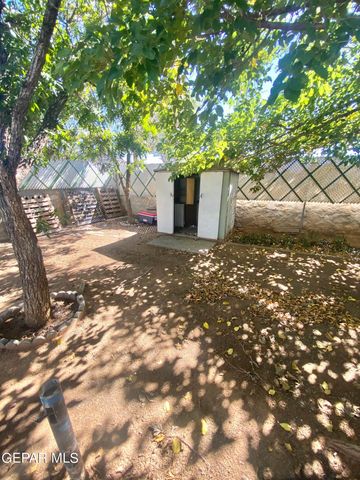 9406 Montgomery Drive, El Paso, TX 79924