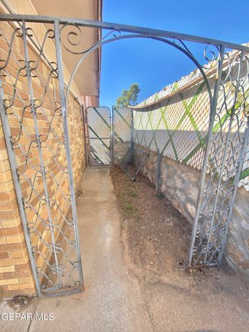 9406 Montgomery Drive, El Paso, TX 79924