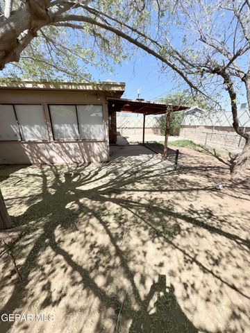 9406 Montgomery Drive, El Paso, TX 79924