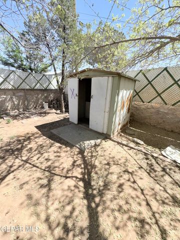 9406 Montgomery Drive, El Paso, TX 79924