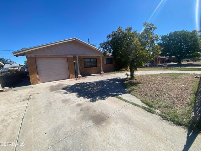 9406 Montgomery Drive, El Paso, TX 79924