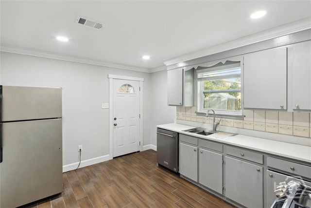 2122 Biscayne Drive, Savannah, GA 31406