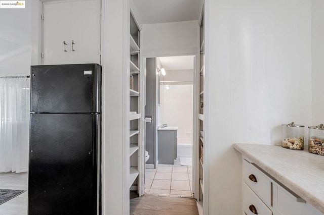 4801 Fairfax Ave, Oakland, CA 94601