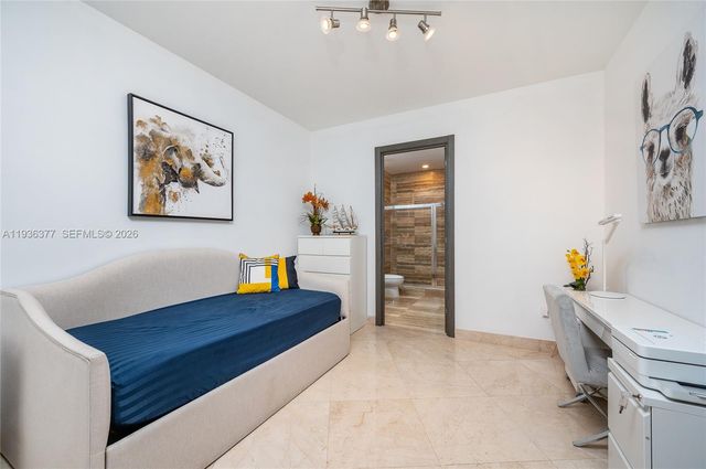 15901 Collins Ave 3807, Sunny Isles Beach, FL 33160