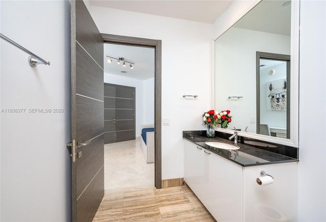 15901 Collins Ave 3807, Sunny Isles Beach, FL 33160