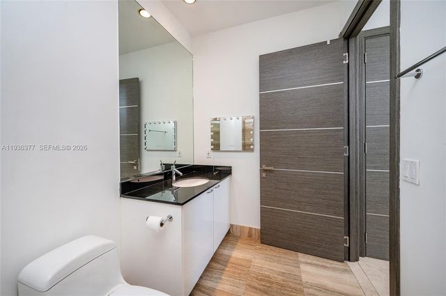 15901 Collins Ave 3807, Sunny Isles Beach, FL 33160