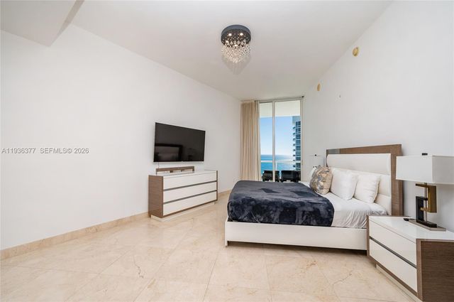 15901 Collins Ave 3807, Sunny Isles Beach, FL 33160