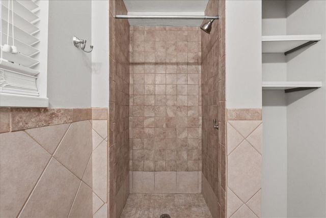 542 16th Street, Dickinson, TX 77539