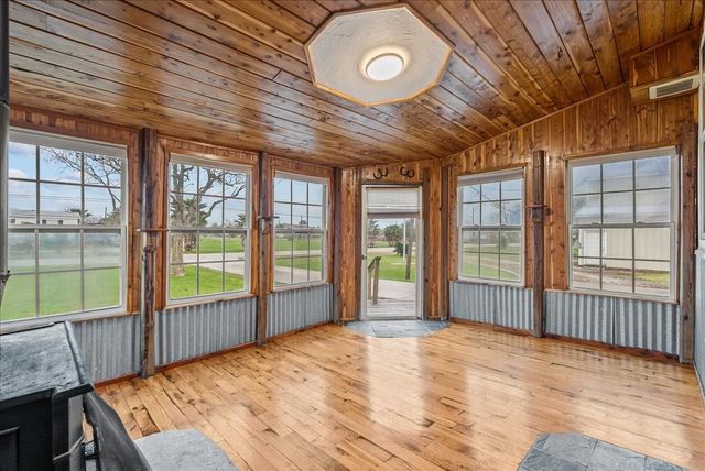 542 16th Street, Dickinson, TX 77539