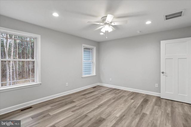 58 BIRCH GROVE LN, Berkeley Springs, WV 25411