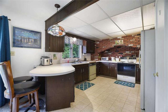 2371 Honeysuckle Road, Allentown City, PA 18103