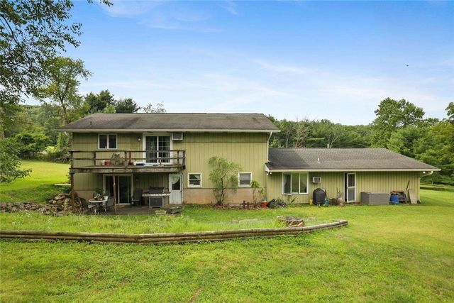 2371 Honeysuckle Road, Allentown City, PA 18103