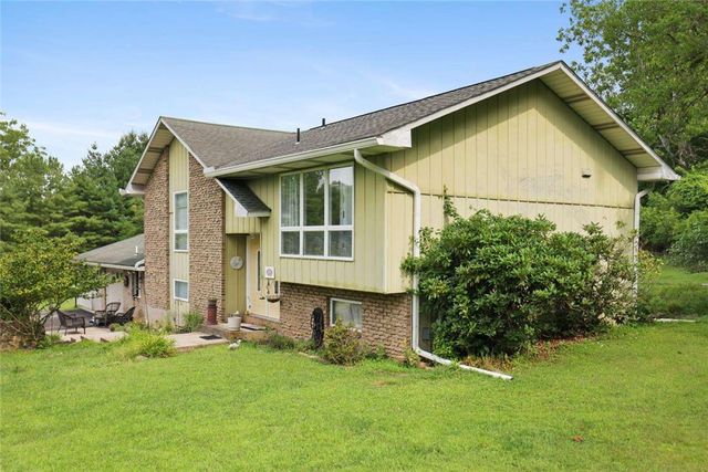 2371 Honeysuckle Road, Allentown City, PA 18103