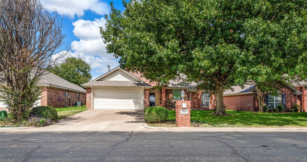 2920 Comanche Trail, Waco, TX 76712