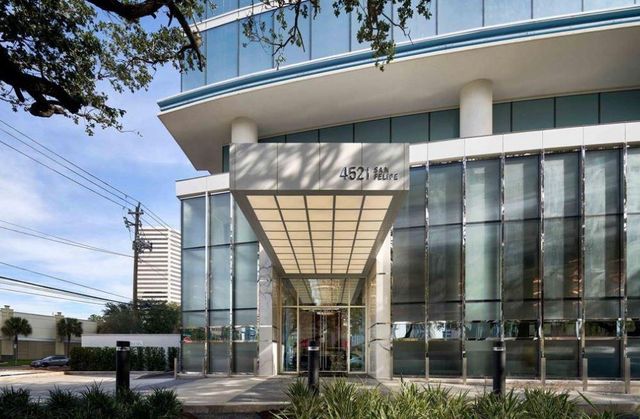 4521 San Felipe Street 1903, Houston, TX 77027