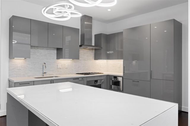 4521 San Felipe Street 1903, Houston, TX 77027