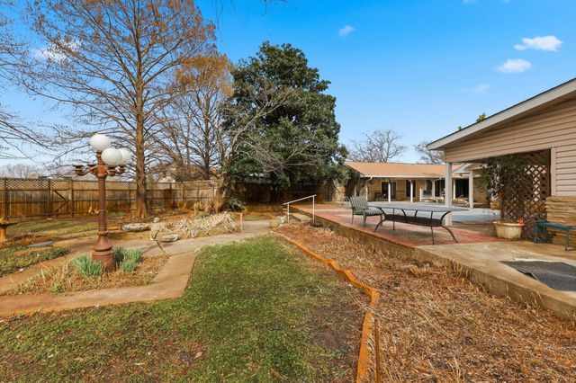 751 Lonesome Dove Lane, Copper Canyon, TX 75077