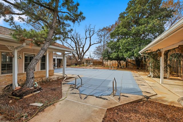 751 Lonesome Dove Lane, Copper Canyon, TX 75077