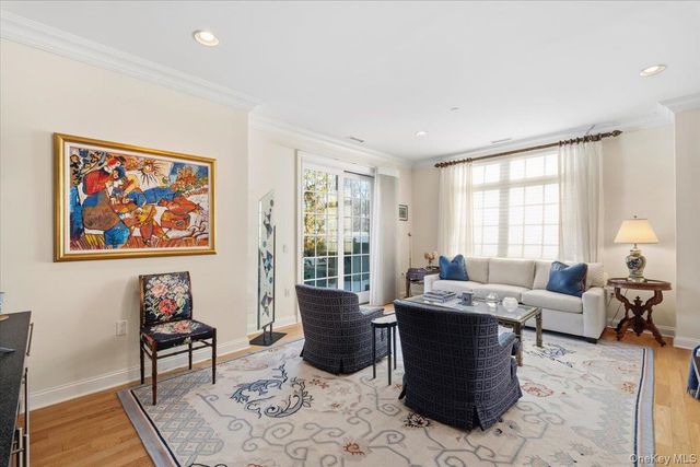 1 Christie Place 207 E, Scarsdale, NY 10583