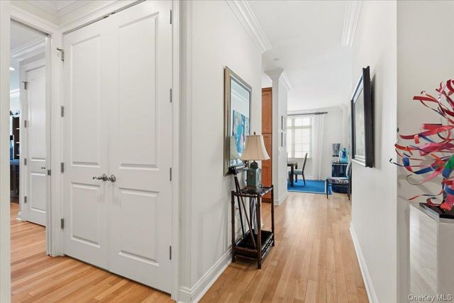 1 Christie Place 207 E, Scarsdale, NY 10583