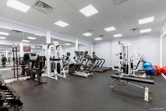 1 Christie Place 207 E, Scarsdale, NY 10583