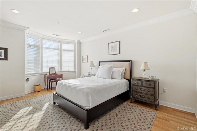 1 Christie Place 207 E, Scarsdale, NY 10583