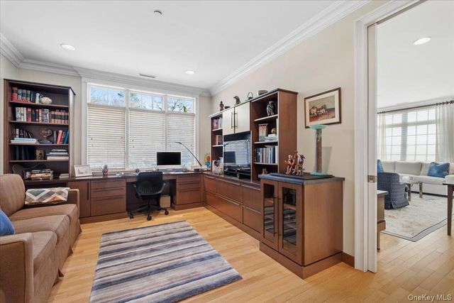 1 Christie Place 207 E, Scarsdale, NY 10583