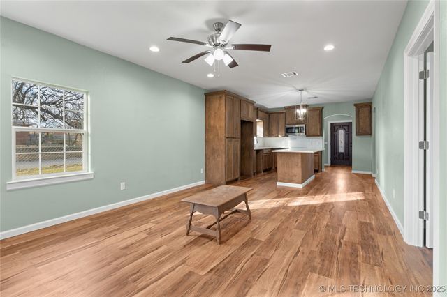 603 SE 4th Avenue, Ardmore, OK 73401