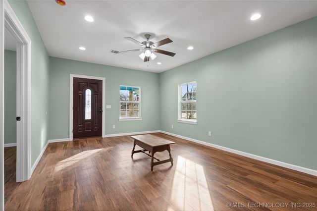 603 SE 4th Avenue, Ardmore, OK 73401