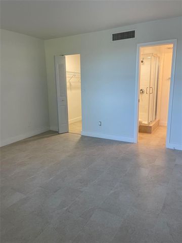 5890 NW 64th Avenue 103, Fort Lauderdale, FL 33319