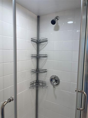 5890 NW 64th Avenue 103, Fort Lauderdale, FL 33319