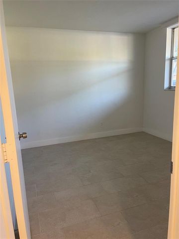 5890 NW 64th Avenue 103, Fort Lauderdale, FL 33319