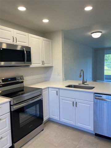 5890 NW 64th Avenue 103, Fort Lauderdale, FL 33319