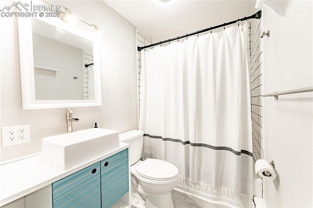 728 Bonfoy Avenue, Colorado Springs, CO 80909