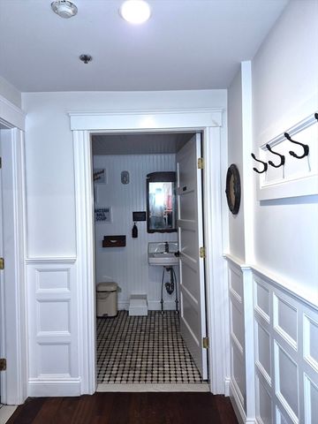233 Cardinal Medeiros Avenue 5, Cambridge, MA 02141