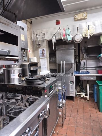 233 Cardinal Medeiros Avenue 5, Cambridge, MA 02141
