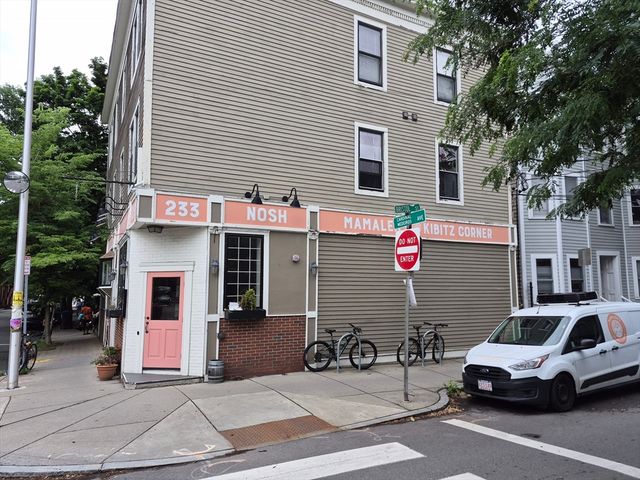 233 Cardinal Medeiros Avenue 5, Cambridge, MA 02141