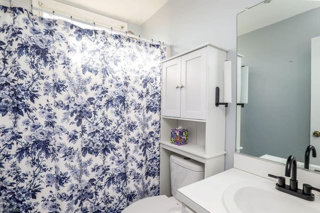 204 Oak Forest Lane, Trinity, NC 27370