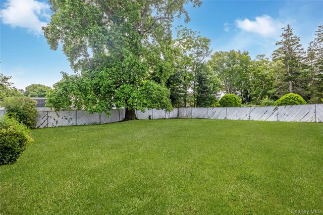19 Glenda Drive, Deer Park, NY 11729