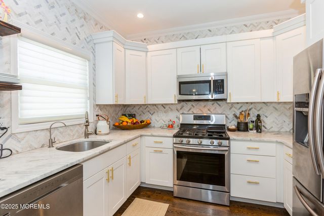 45 Miller Street, Highlands, NJ 07732