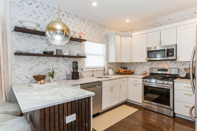 45 Miller Street, Highlands, NJ 07732
