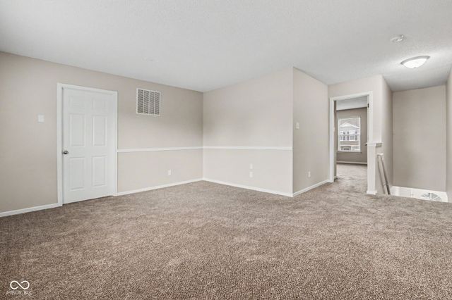 6921 Maywood Circle, Avon, IN 46123